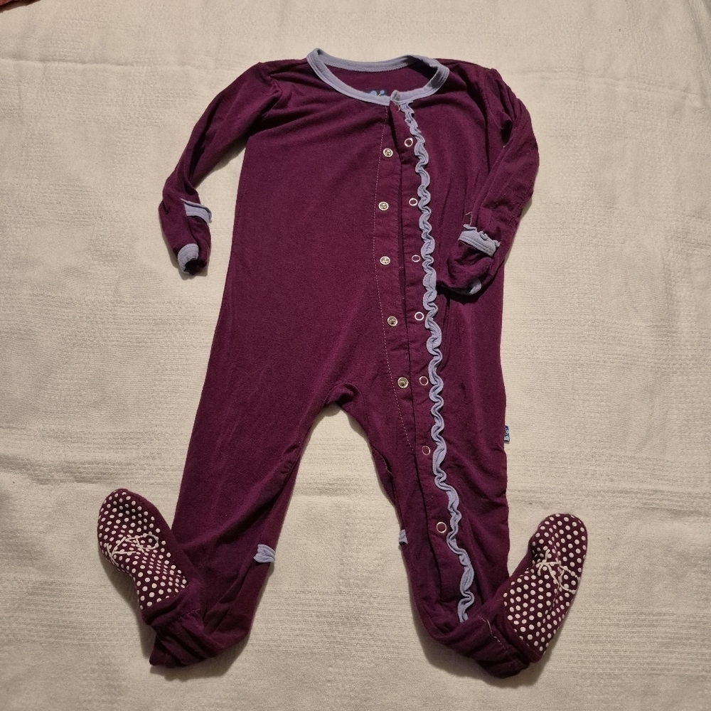 Kickee Pants girls 12-18 months 2 ton purple with print, hands flip, ruffle tush